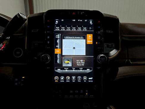 Used 2020 RAM 2500 Limited AWD/4WD image 37