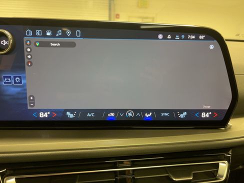 New 2026 Chevrolet Traverse LT w/ Sun and Wheel Package image 24