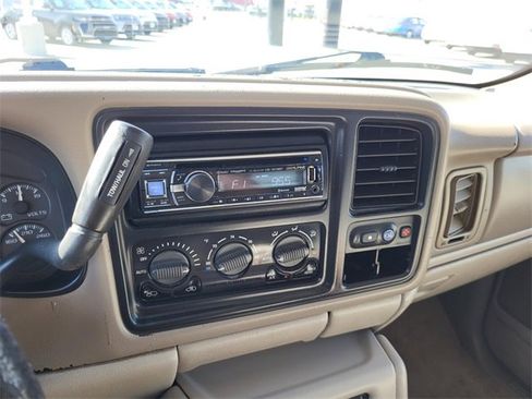 Used 2001 Chevrolet Tahoe LT w/ LT Preferred Equipment Group image 7