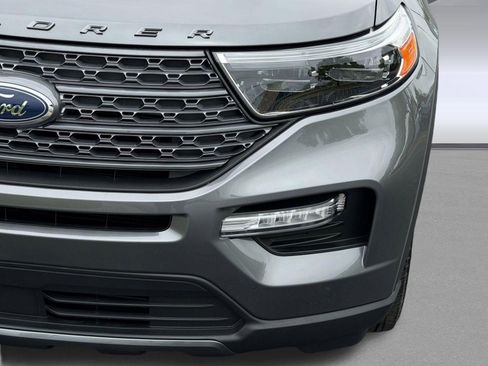 Used 2023 Ford Explorer XLT w/ Equipment Group 202A AWD/4WD image 10