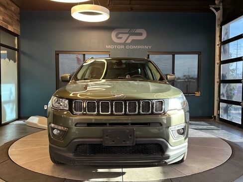 Used 2018 Jeep Compass Latitude w/ Popular Equipment Group AWD/4WD image 8
