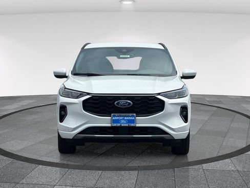 Certified 2023 Ford Escape ST-Line Elite AWD/4WD image 11