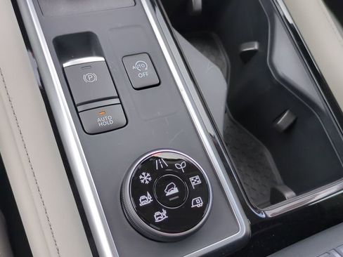 New 2026 Nissan Pathfinder SL image 21