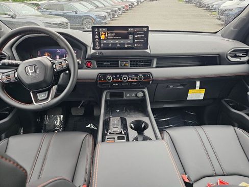 New 2026 Honda Pilot TrailSport image 21