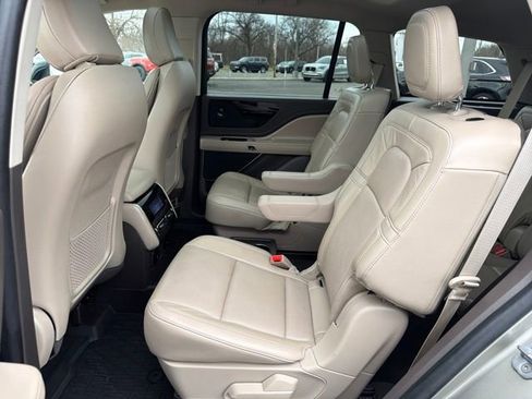 Used 2023 Lincoln Aviator Grand Touring w/ Elements Package Plus image 30