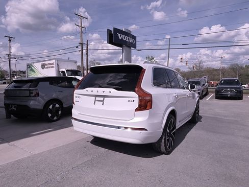 Used 2023 Volvo XC90 B6 Plus w/ Protection Package Premier AWD/4WD image 7
