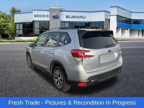 Used 2024 Subaru Forester Premium AWD/4WD image 3