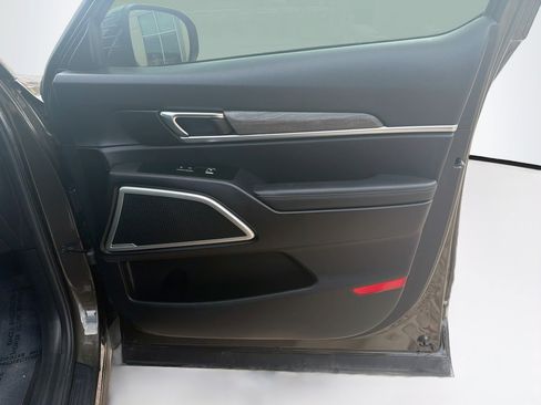 Used 2022 Kia Telluride EX w/ EX Premium Package AWD/4WD image 36