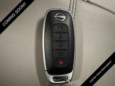 Used 2025 Nissan Murano SV AWD/4WD image 17