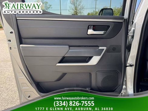 Used 2023 Toyota Tundra Platinum image 30