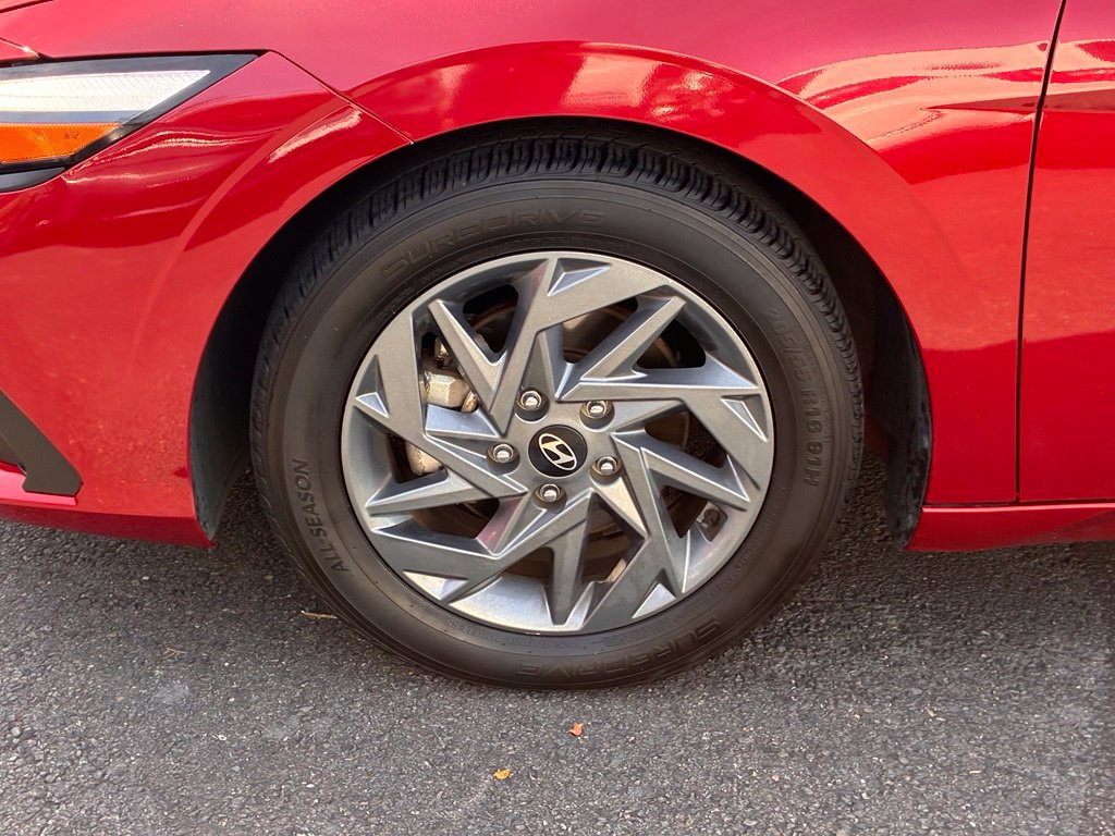 Used 2024 Hyundai Elantra SEL FWD image 45
