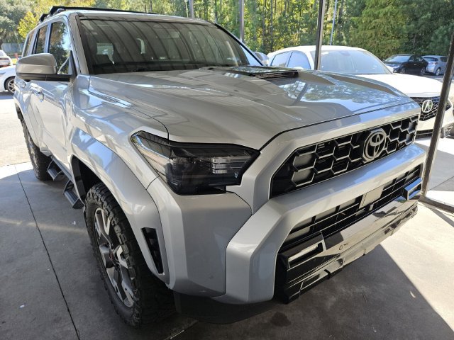 Used 2025 Toyota 4Runner TRD Sport Premium AWD/4WD image 4