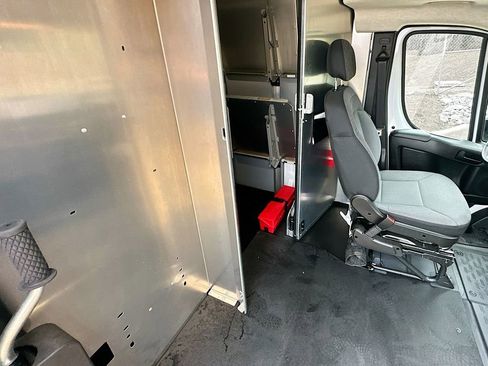 Used 2024 RAM ProMaster 3500 w/ Delivery Van Package image 24