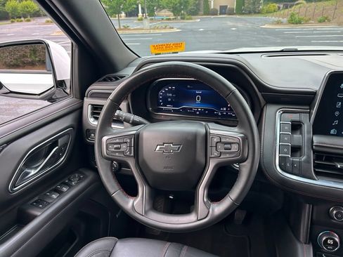 Used 2024 Chevrolet Tahoe RST w/ Luxury Package AWD/4WD image 28
