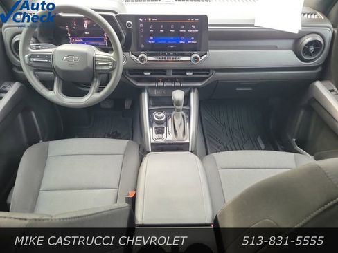 Used 2023 Chevrolet Colorado Trail Boss w/ LPO, Dark Essentials Package AWD/4WD image 11
