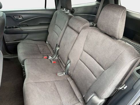 Used 2022 Honda Pilot Sport image 11