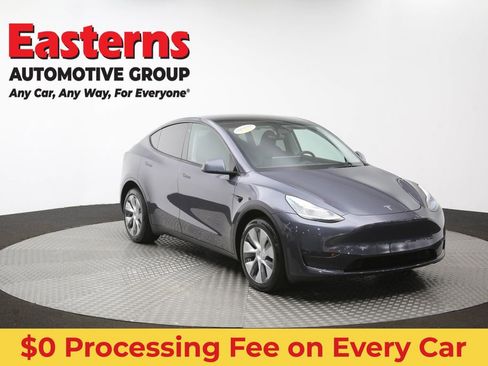 Used 2023 Tesla Model Y Long Range AWD/4WD image 44