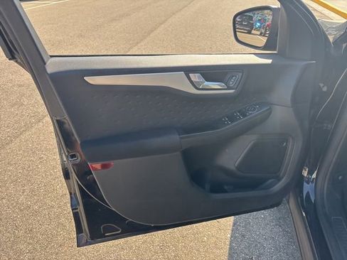 Used 2020 Ford Escape SE AWD/4WD image 17