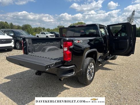 Used 2024 Chevrolet Silverado 2500 Custom w/ Custom Value Package AWD/4WD image 15