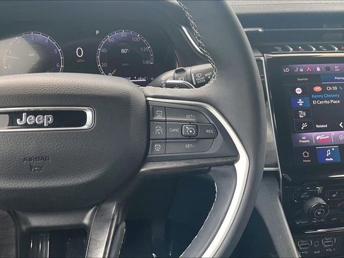 Used 2024 Jeep Grand Cherokee Limited RWD image 17