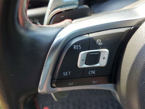 Used 2017 Volkswagen Jetta GLI FWD image 12