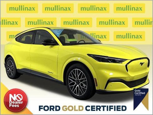 Certified 2025 Ford Mustang Mach-E Premium image 1