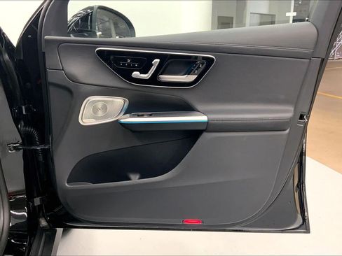 Certified 2023 Mercedes-Benz GLC 300 image 10