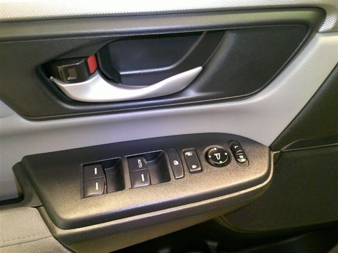 Used 2017 Honda CR-V LX image 22