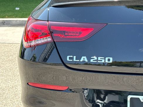 Used 2023 Mercedes-Benz CLA 250 image 11