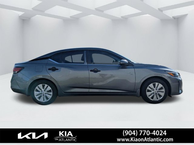 Used 2025 Nissan Sentra S FWD image 2