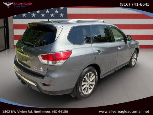 Used 2015 Nissan Pathfinder SV w/ Trailer Tow Package image 5