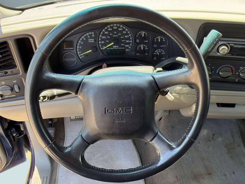 Used 2000 GMC Sierra 1500 2WD Extended Cab image 10