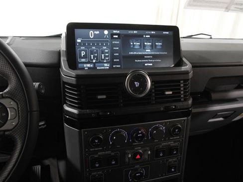 Used 2024 INEOS Grenadier Fieldmaster image 9