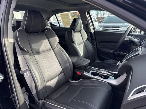 Used 2018 Acura TLX V6 SH-AWD w/ Technology Pkg image 15