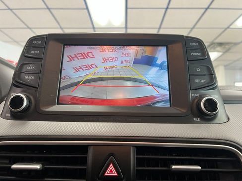 Used 2019 Hyundai Kona Limited FWD image 32