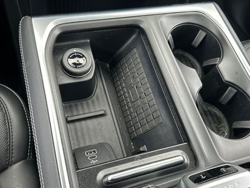 Used 2025 Ford Expedition Max Platinum AWD/4WD image 29