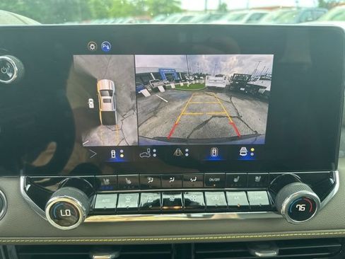 New 2026 Chevrolet Colorado ZR2 w/ Technology Package AWD/4WD image 24