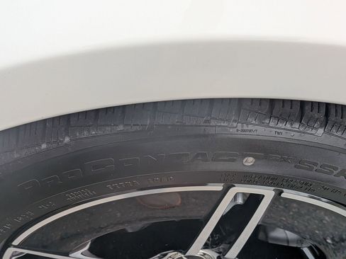 Used 2025 Mercedes-Benz E 450 4MATIC Sedan image 11