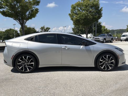 Certified 2024 Toyota Prius Prime Premium w/ Advanced Technology Package FWD image 35