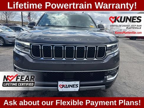Used 2023 Jeep Wagoneer Series II w/ Flexible Seating Group AWD/4WD image 11