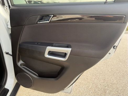 Used 2014 Chevrolet Captiva Sport LS image 33