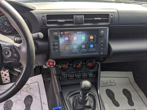 Used 2024 Subaru BRZ tS image 19