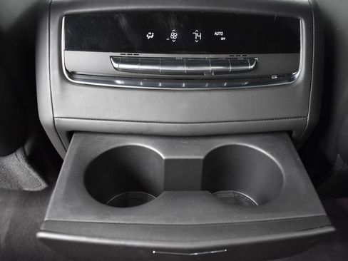 Used 2025 Cadillac Escalade Sport Platinum AWD/4WD image 30