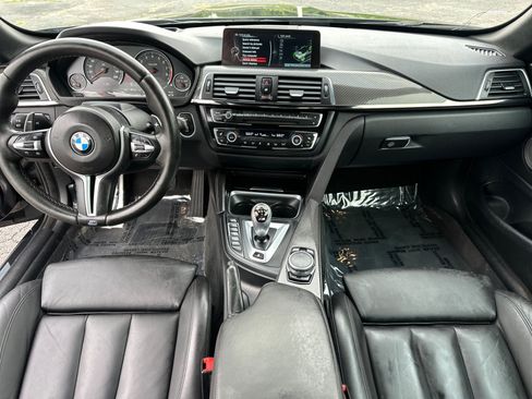 Used 2016 BMW M4 Convertible RWD image 40