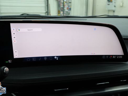 Used 2025 Cadillac XT4 Premium Luxury FWD image 21