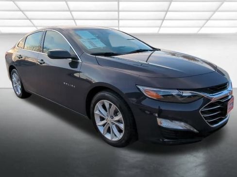 Used 2025 Chevrolet Malibu LT FWD image 1