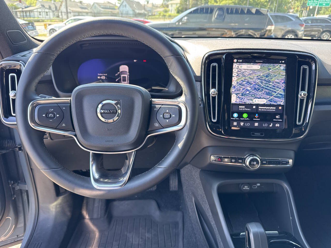 Used 2023 Volvo XC40 Recharge Ultimate w/ Protection Package Premier AWD/4WD image 15