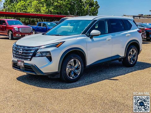 Used 2025 Nissan Rogue SV AWD/4WD image 4