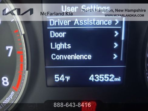 Used 2022 Hyundai Venue SEL image 18