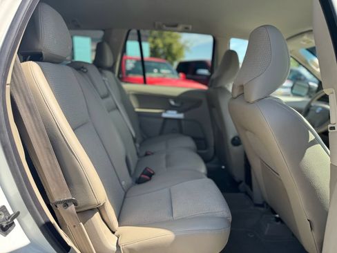 Used 2005 Volvo XC90 2.5T AWD/4WD image 9